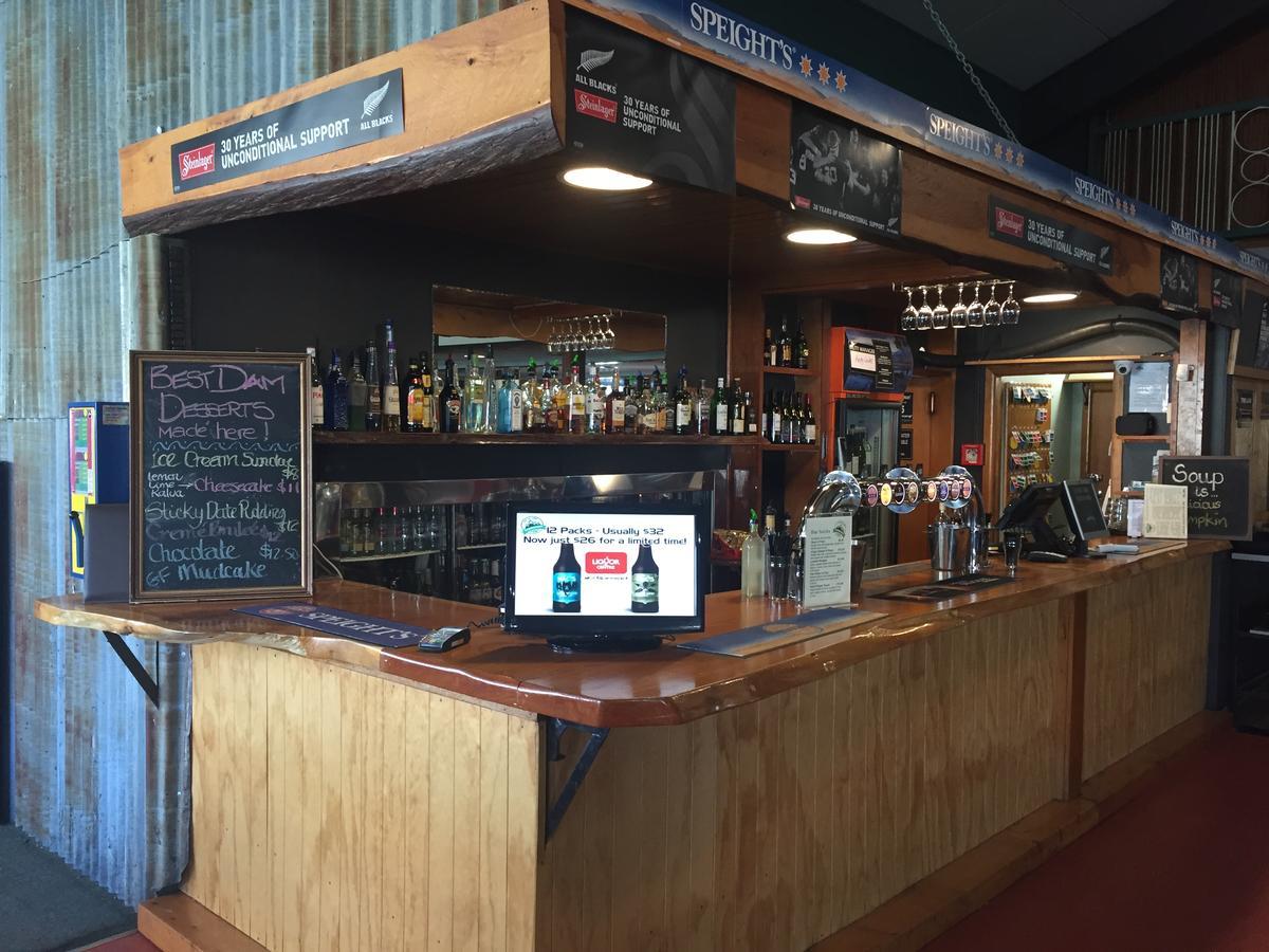 Otematata'S Best Dam Pub Exterior photo