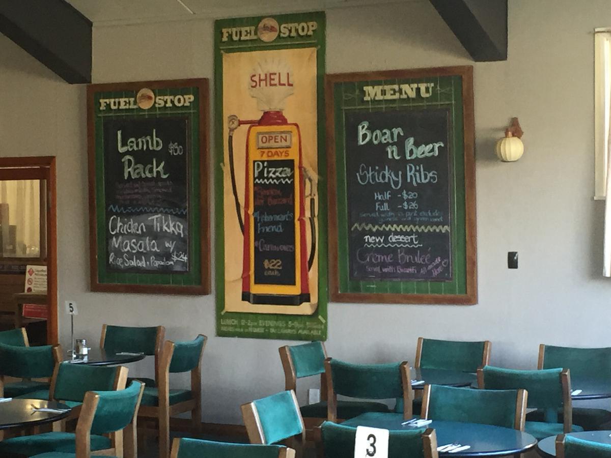 Otematata'S Best Dam Pub Exterior photo
